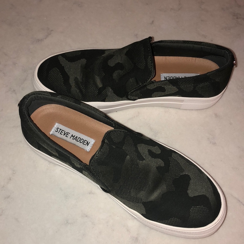 Steve Madden Camo Slip-On Sneaker